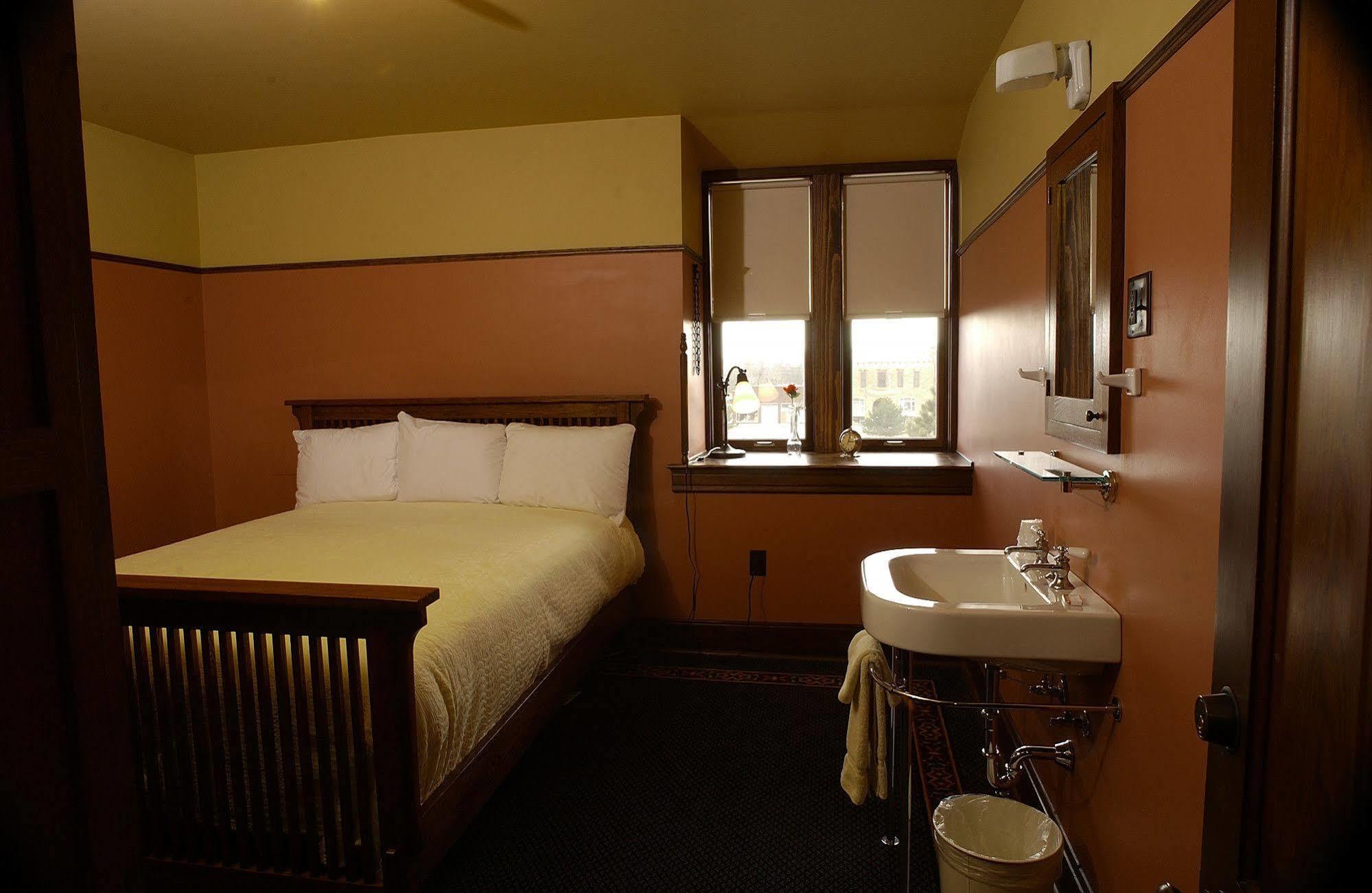 Midland Railroad Hotel Wilson Buitenkant foto